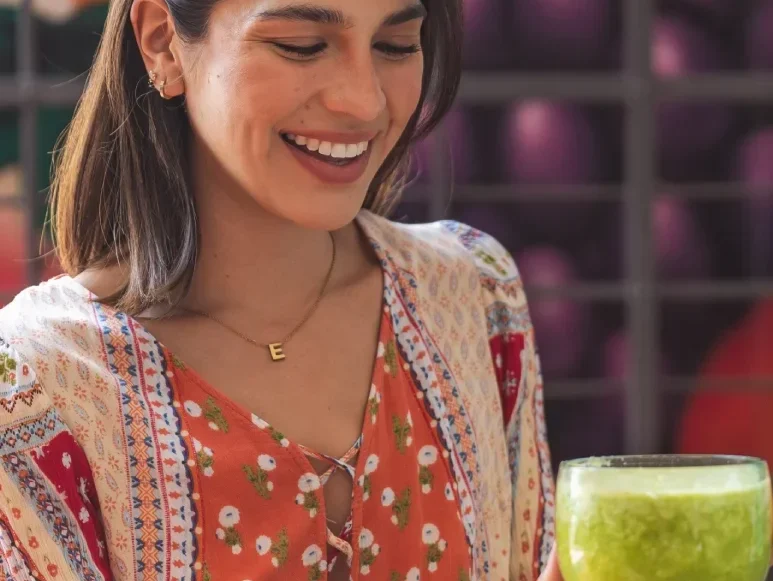 Green goddess shot for skin glow